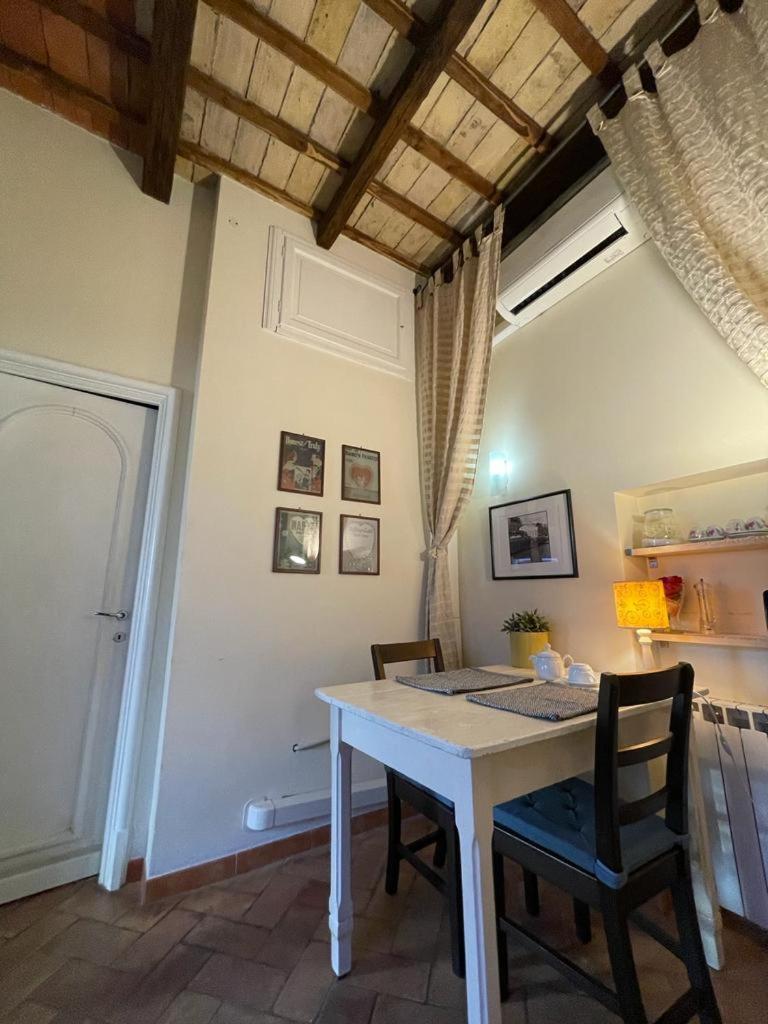 Boutique Grifone Apartment Roma Phòng bức ảnh