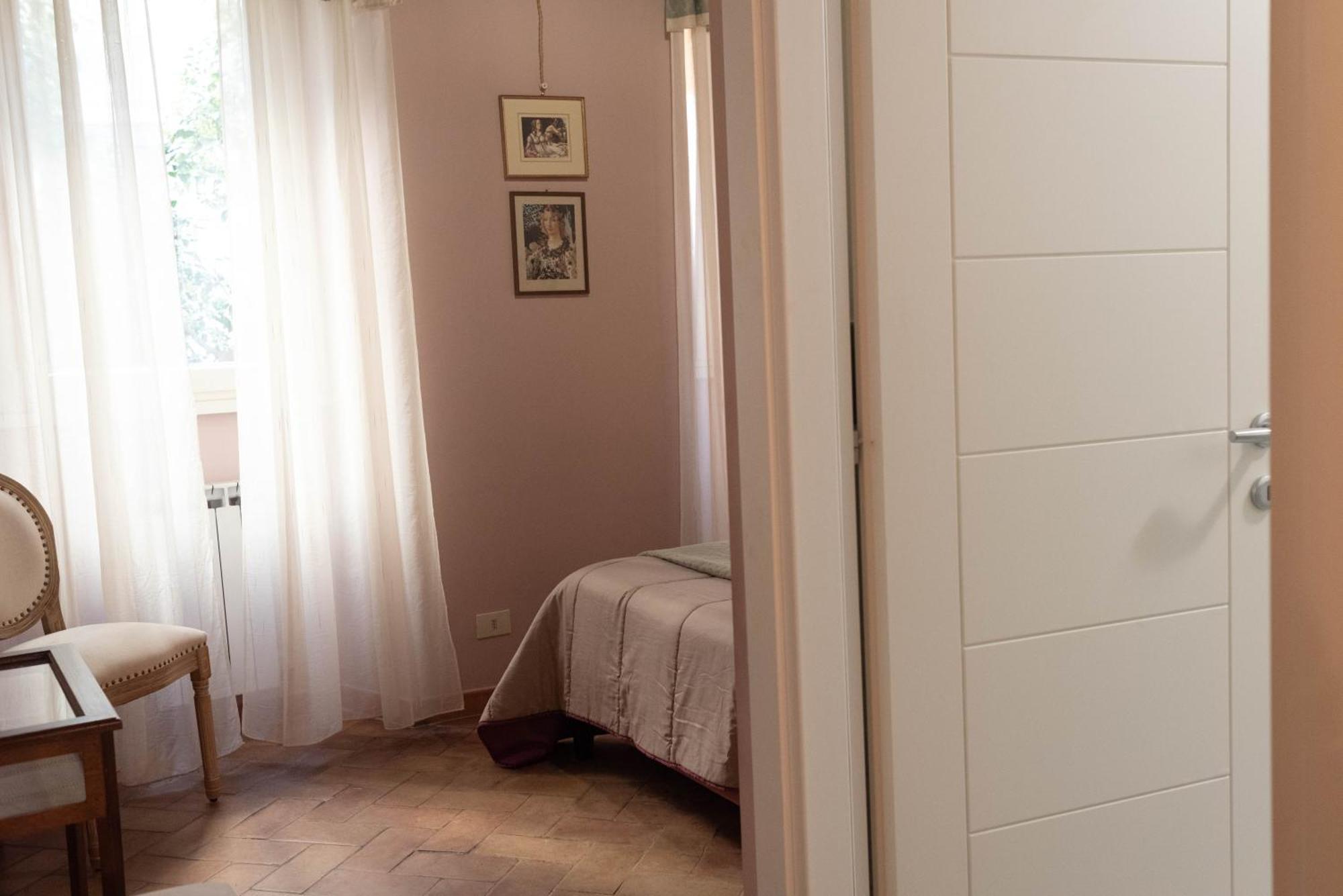 Boutique Grifone Apartment Roma Ngoại thất bức ảnh